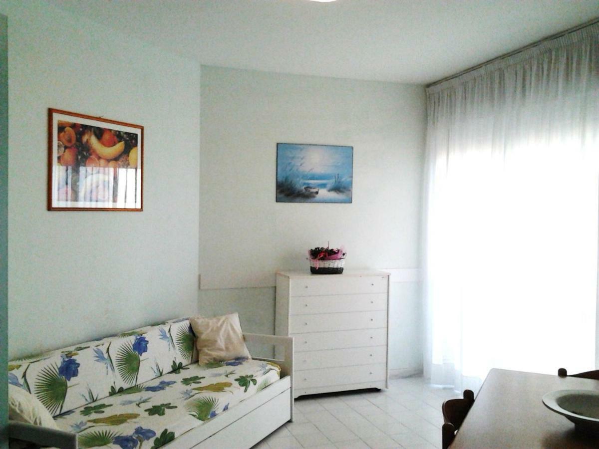 Cristallo Residence Lignano Sabbiadoro Eksteriør billede