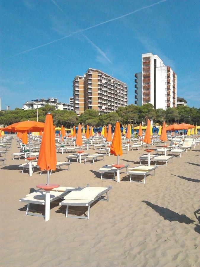 Cristallo Residence Lignano Sabbiadoro Eksteriør billede